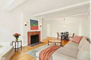 220 E 73rd St, New York City, NY 10021 - Photo 2