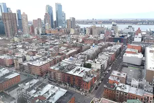 350 W 50th St, New York City, NY 10019 - Photo 2