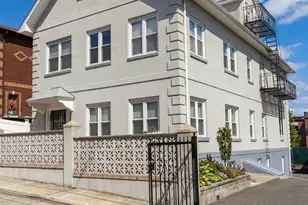 4612 Murdock Ave, New York City, NY 10466 - Photo 1