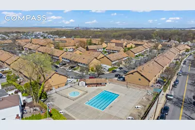 15 Hickory Circle, New York, NY 10312 - Photo 36