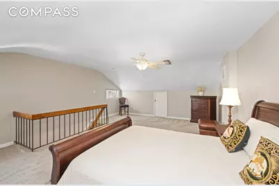 15 Hickory Circle, New York, NY 10312 - Photo 28