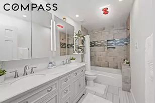 15 Hickory Cir, New York City, NY 10312 - Photo 22