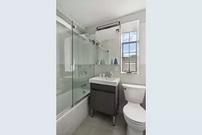 25 Monroe Place #10D, New York City, NY 11201 - Photo 4