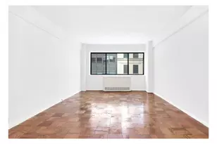 310 W 56th St, New York City, NY 10019 - Photo 2
