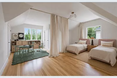 8535 Midland Parkway, Jamaica, NY 11432 - Photo 12