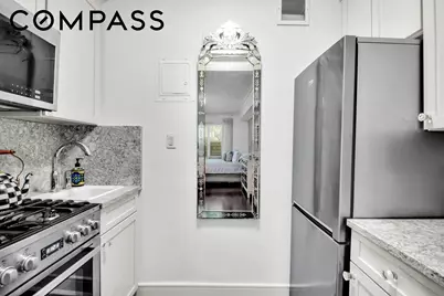 310 E 49th Street #1E, New York City, NY 10017 - Photo 4