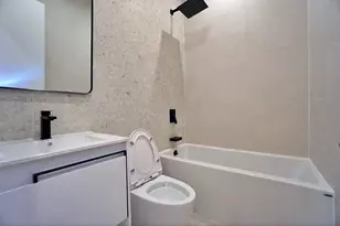 989 Halsey St, New York City, NY 11207 - Photo 14