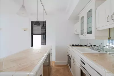 400 E 59th Street #3H, New York City, NY 10022 - Photo 10
