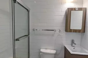 454 W 22nd St, New York City, NY 10011 - Photo 10