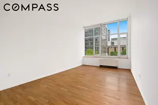 635 W 42nd St, New York City, NY 10036 - Photo 2
