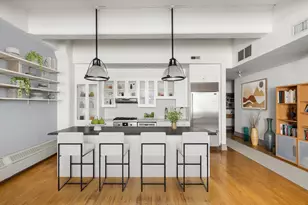 30 Main St, New York City, NY 11201 - Photo 2