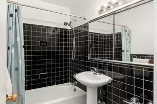1160 3rd Ave, New York City, NY 10065 - Photo 6