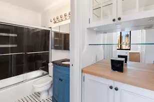 2025 Broadway, New York City, NY 10023 - Photo 4