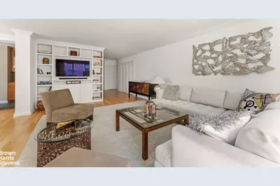 201 E 79th Street #5D, New York City, NY 10075 - Photo 1