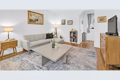 26 Bedford Street #2B, New York City, NY 10014 - Photo 2