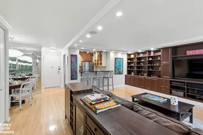 201 E 66th Street #4K, New York City, NY 10065 - Photo 2