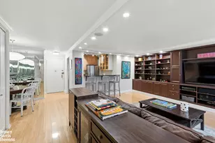 201 E 66th St, New York City, NY 10065 - Photo 2