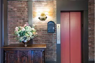 333 E 43rd St, New York City, NY 10017 - Photo 8