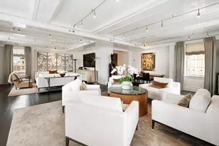 25 E 77th St, New York City, NY 10075 - Photo 2