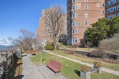 180 Cabrini Boulevard #8384, New York City, NY 10033 - Photo 32