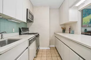 334 W 19th St, New York City, NY 10011 - Photo 4