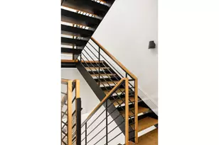 395 Bleecker St, New York City, NY 10014 - Photo 6