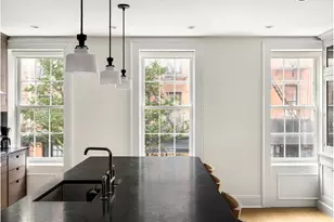 395 Bleecker St, New York City, NY 10014 - Photo 4