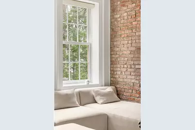 395 Bleecker Street #N/A, New York City, NY 10014 - Photo 2