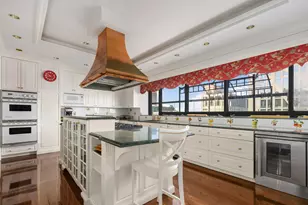15 W 53rd St, New York City, NY 10019 - Photo 8