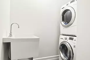 70 Washington St, New York City, NY 11201 - Photo 12