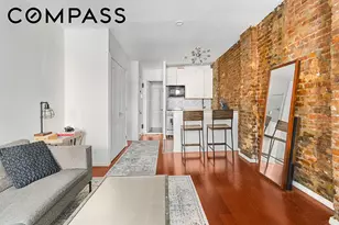 426 W 46th St, New York City, NY 10036 - Photo 2