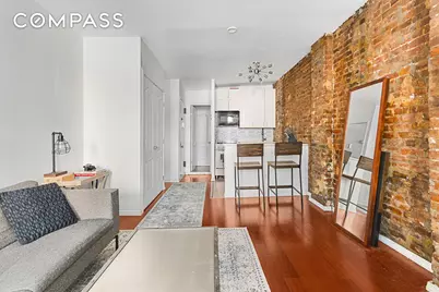 426 W 46th Street #1A, New York, NY 10036 - Photo 2