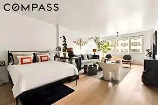 101 W 12th St, New York City, NY 10011 - Photo 1