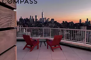 101 W 12th St, New York City, NY 10011 - Photo 12