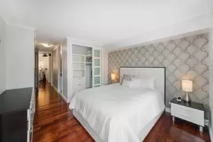 500 W 43rd St, New York City, NY 10036 - Photo 8