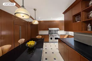 1095 Park Ave, New York City, NY 10128 - Photo 10