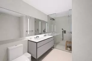 215 N 10th St, New York City, NY 11211 - Photo 6