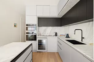 215 N 10th St, New York City, NY 11211 - Photo 2