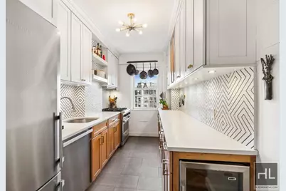 180 Cabrini Boulevard #8384, New York City, NY 10033 - Photo 8