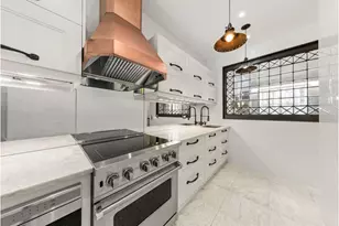 18 W 74th St, New York City, NY 10023 - Photo 8