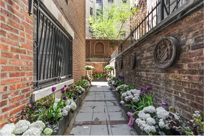 18 W 74th Street #1, New York City, NY 10023 - Photo 6