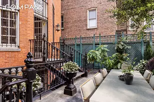 25 Grace Ct, New York City, NY 11201 - Photo 8