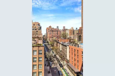 200 E 94th Street #715, New York, NY 10128 - Photo 4