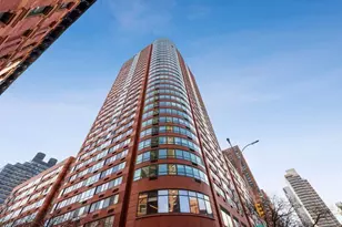 200 E 94th St, New York City, NY 10128 - Photo 20