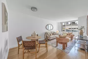 220 E 65th St, New York City, NY 10065 - Photo 2