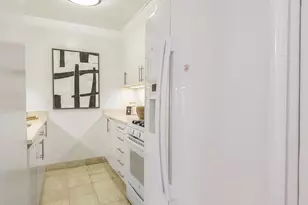 220 E 65th St, New York City, NY 10065 - Photo 6