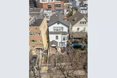 11-29 30th Road, New York City, NY 11102 - Photo 4