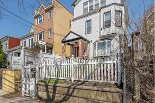 11-29 30th Rd, New York City, NY 11102 - Photo 2