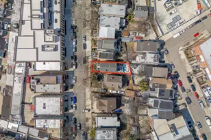 11-29 30th Rd, New York City, NY 11102 - Photo 8