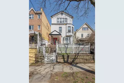 11-29 30th Road, New York City, NY 11102 - Photo 2